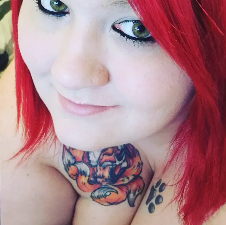 Andrea, 32