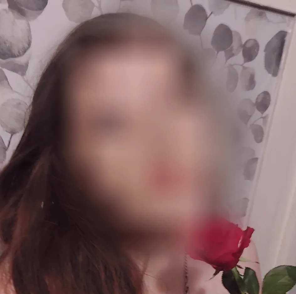 Maike, 27